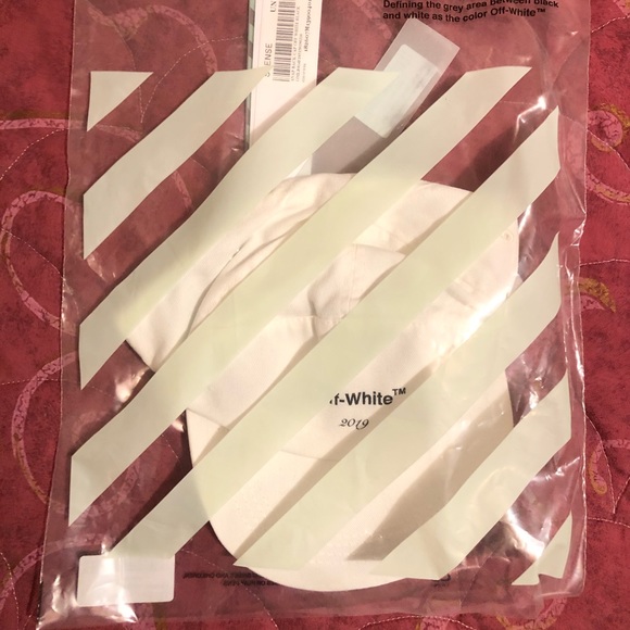 Off-White Other - ‼️Selling brand new Off-White cap ‼️